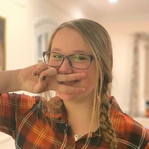 Meet your Posher, Emma